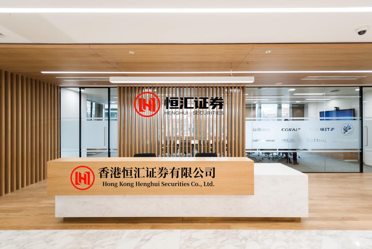 成都赚配网 爱，不仅仅是心动的瞬间